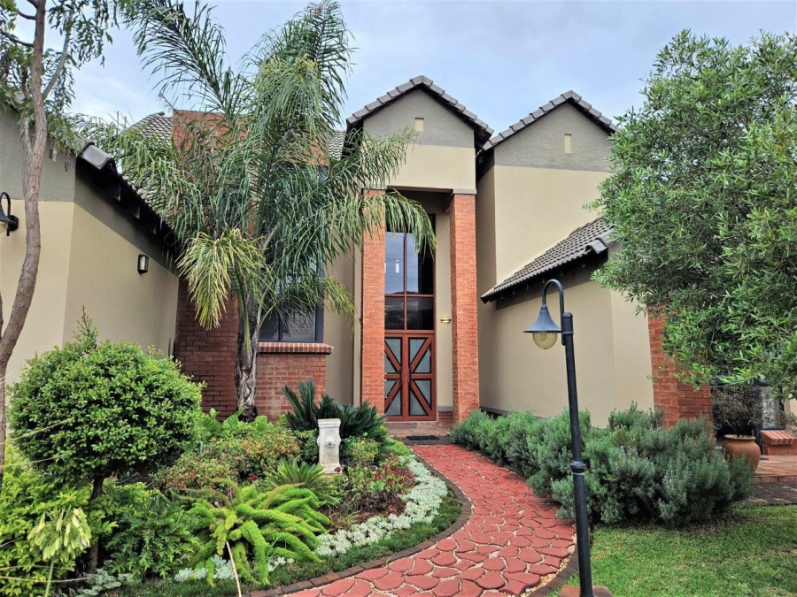 4 Bedroom Property for Sale in Melodie North West